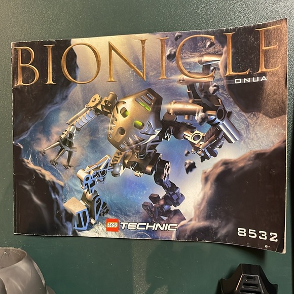Lego Bionicle 8532 - Onua - Picture 2 of 3